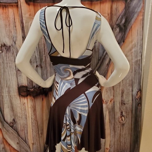 Dress - Picture 4 of 4